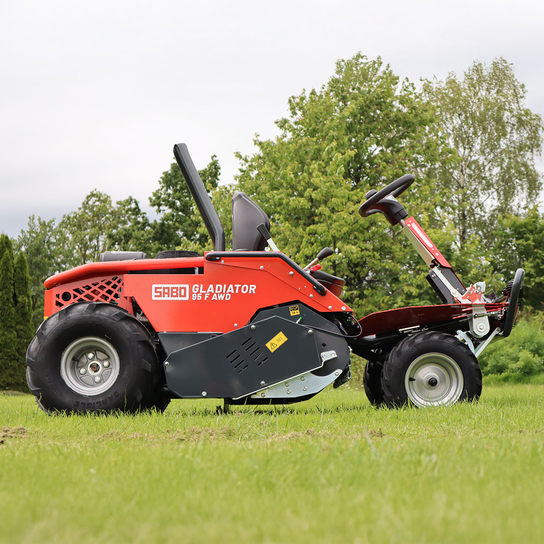 sabo-gladiator-95-f-awd-tondeuse-autoport-e-95-cm image 4